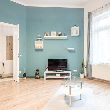 Downtown Tranquility Apartment Budapest Bagian luar foto