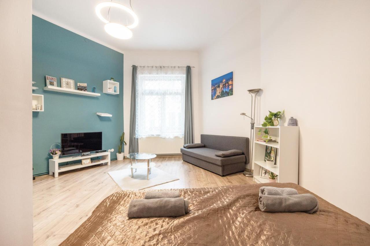 Downtown Tranquility Apartment Budapest Bagian luar foto