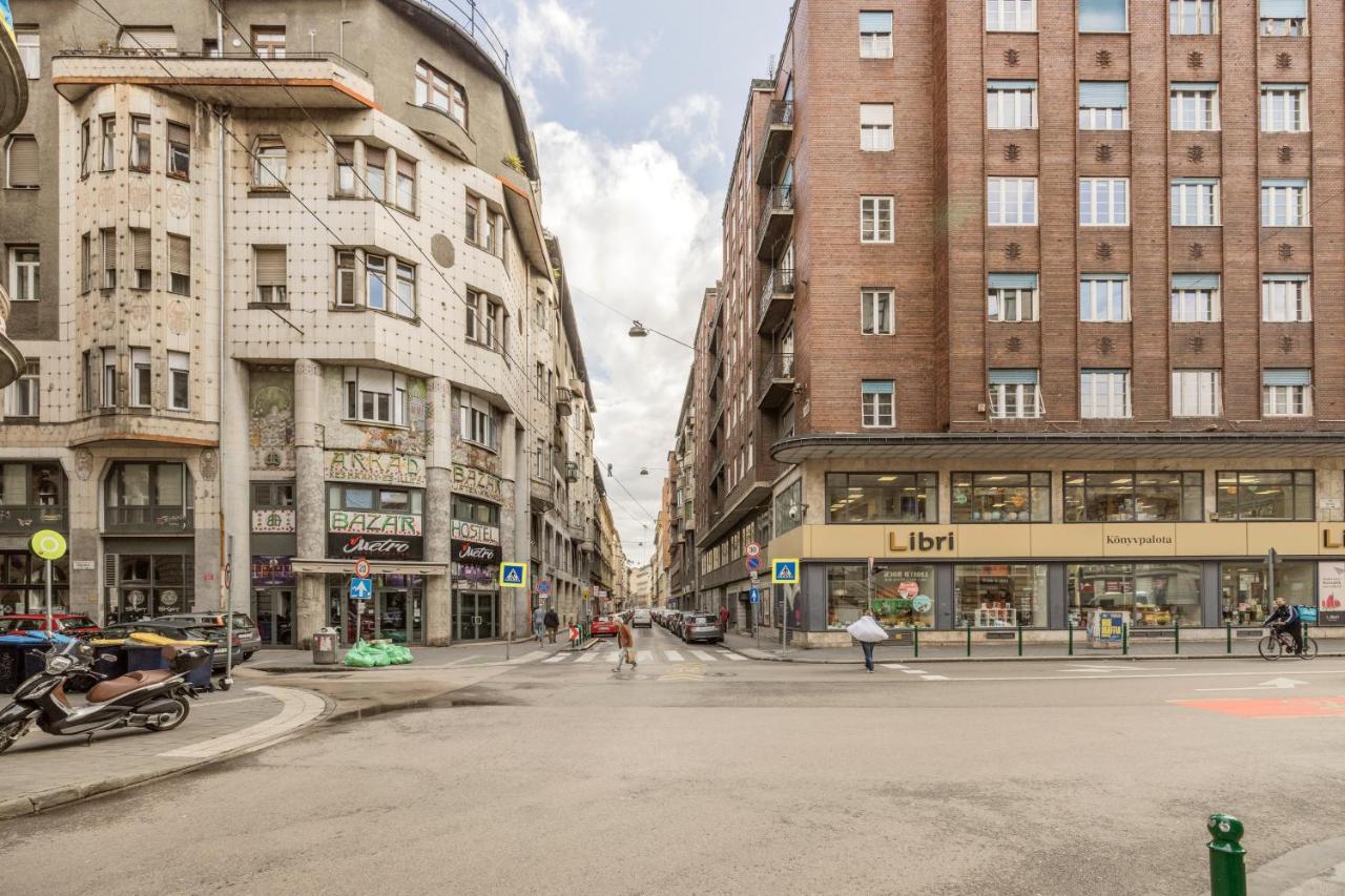 Downtown Tranquility Apartment Budapest Bagian luar foto
